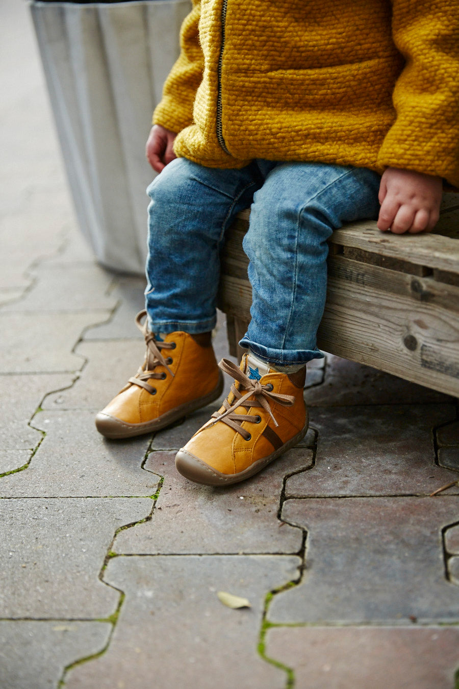 Mika von Anna und Paul gefüttert mit Wollfutter - Schnürer super soft und warm - warmer Lauflernschuh für Kinder - Gesunde Füße von Anfang an!