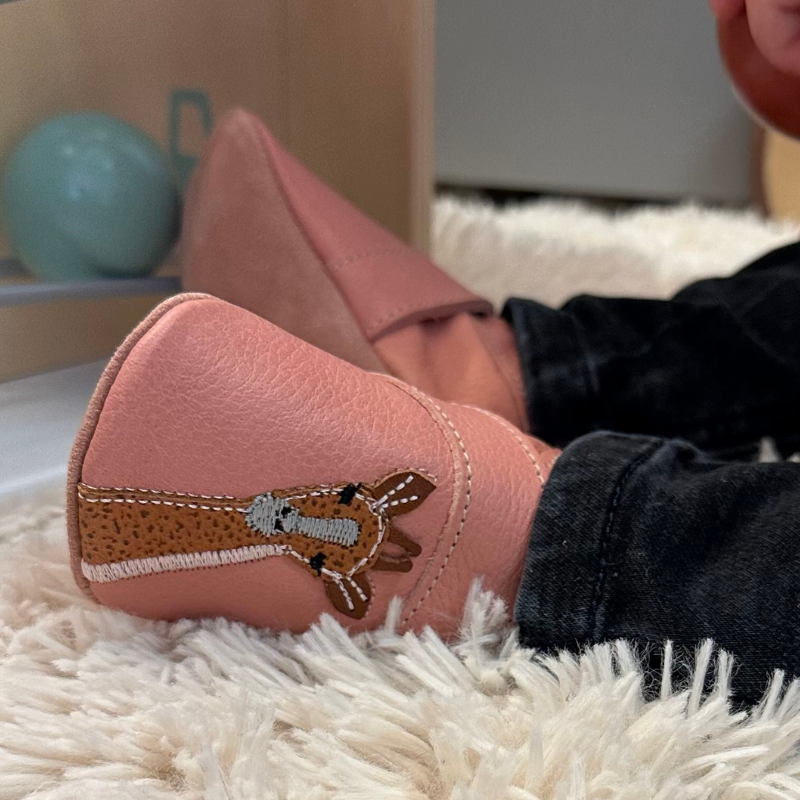 Krabbelschuhe von Anna und Paul - chromfrei vegetabil gegerbt - Modell Giraffe flamingo
